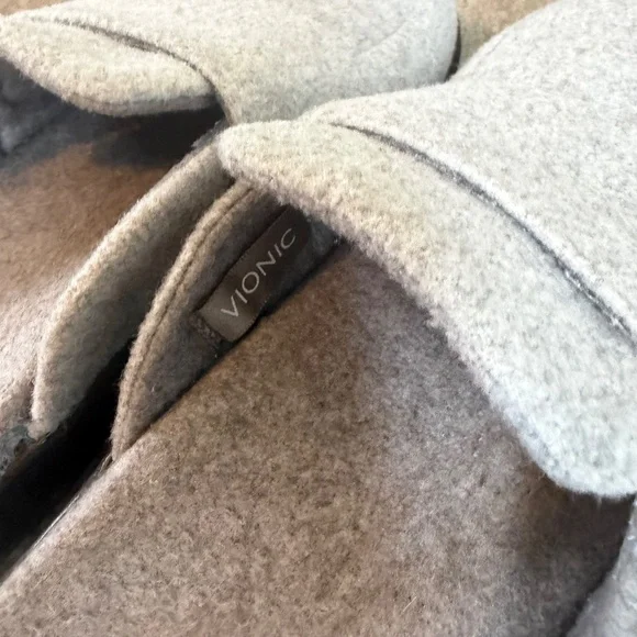 Vionic Gemma II Mule Slippers in Light Grey Flannel NWOT Size 7 - Picture 10 of 11